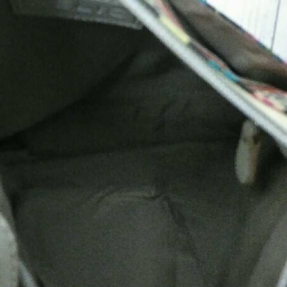 RelicSmall Chevron purse - Picture 4 of 6